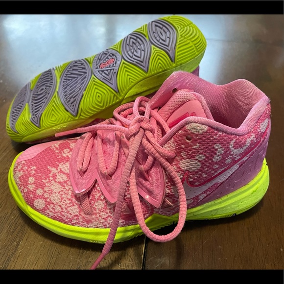 Nike | Shoes | Nike Kids Kyrie Irving Patrick Star Hitops | Poshmark